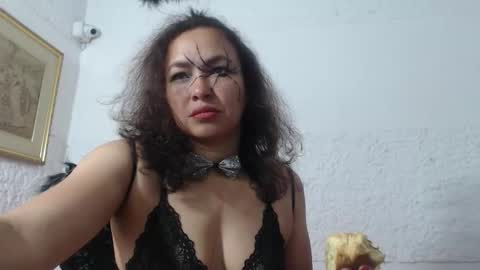 venus_lov online show from October 31, 11:55 am