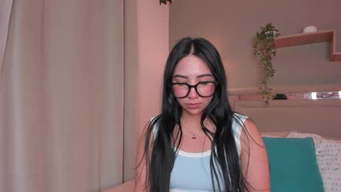 Snapshot of venus_reid chatting on February 20, 9:33 am venus_reid online show from February 20, 9:33 am