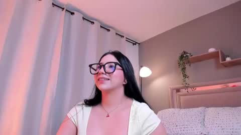 Snapshot of venus_reid chatting on September 18, 4:47 am venus_reid online show from September 18, 4:47 am