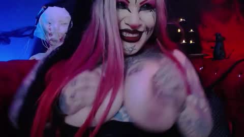 Venus Ink online show from October 31, 4:13 am