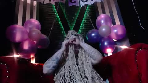 Snapshot of venus_rock chatting on March 14, 11:37 am Venus Ink online show from March 14, 11:37 am