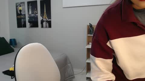Mia online show from September 13, 12:27 pm
