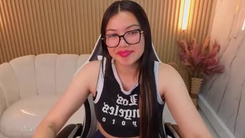 Snapshot of venus_velvet_tp chatting on November 21, 8:07 pm Venus online show from November 21, 8:07 pm