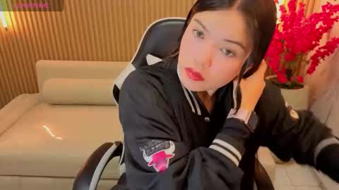 Venus  online show from March 28, 1:33 pm