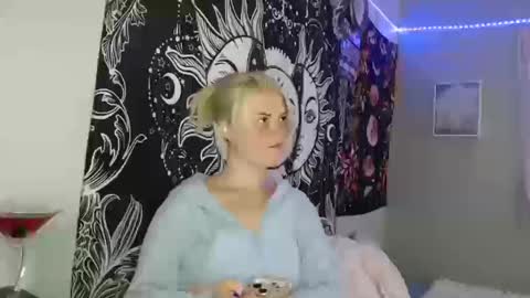 Miss Venus online show from October 12, 9:36 pm