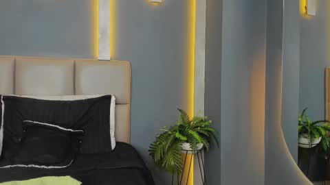 Venus Blazer  online show from September 15, 11:10 am