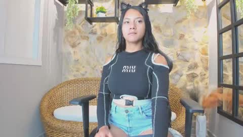 Venus Blazer  online show from October 24, 11:28 am