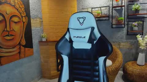 Venus Blazer  online show from November 2, 11:12 am