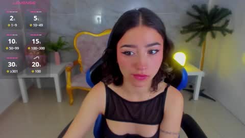 Snapshot of venuss09_s chatting on November 13, 1:43 pm venuss online show from November 13, 1:43 pm