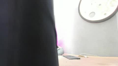 Snapshot of venuss_03 chatting on May 31, 3:15 am venuss_03 online show from May 31, 3:15 am