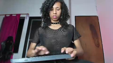Snapshot of venuss_03 chatting on July 12, 4:03 am venuss_03 online show from July 12, 4:03 am