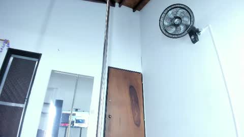 Snapshot of venuss_03 chatting on July 23, 3:37 am venuss_03 online show from July 23, 3:37 am