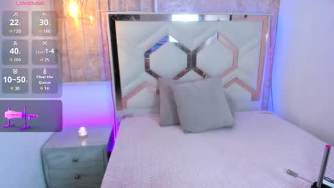  Venuss  online show from October 26, 8:31 am