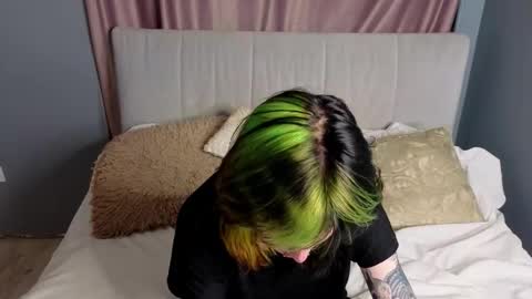 Erica online show from October 20, 8:20 pm