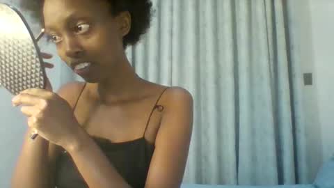 Snapshot of verabright chatting on October 19, 8:20 pm verabright online show from October 19, 8:20 pm