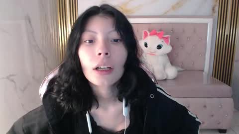 Verana  online show from November 19, 8:31 pm