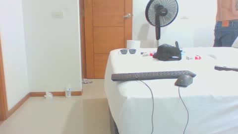 vergagolosa22 online show from December 1, 7:30 pm