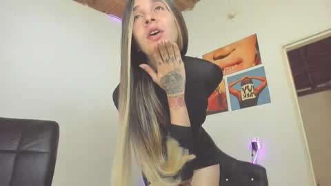 sarah online show from February 19, 9:22 pm