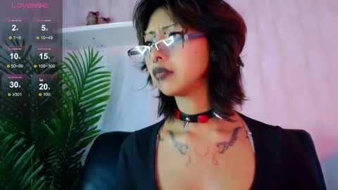 Snapshot of verhona_vlad chatting on January 27, 6:52 pm verhona_vlad online show from January 27, 6:52 pm