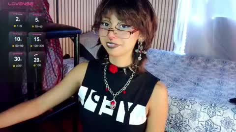 Snapshot of verhona_vlad chatting on January 28, 3:25 pm verhona_vlad online show from January 28, 3:25 pm