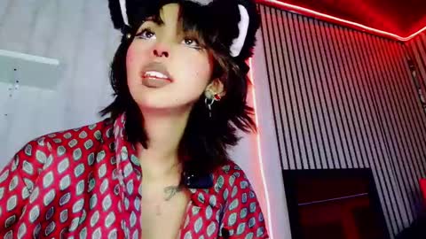 Snapshot of verhona_vlad chatting on March 11, 5:46 pm verhona_vlad online show from March 11, 5:46 pm