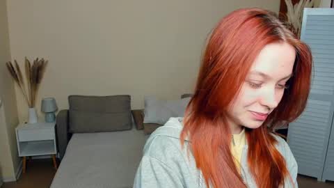 Snapshot of vernettastiner chatting on May 30, 11:24 pm Delora online show from May 30, 11:24 pm