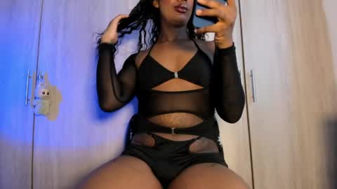 veronica lodge online show from May 4, 9:33 pm