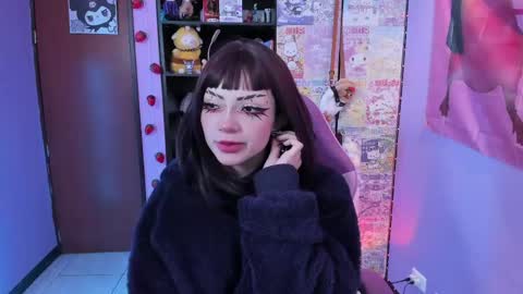     online show from April 30, 12:06 am