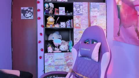     online show from May 8, 1:11 am