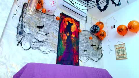 Vero online show from October 29, 3:09 am