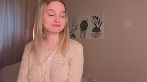 Veronica online show from September 24, 8:06 am