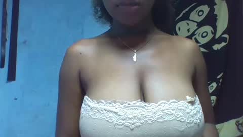 Snapshot of verolla31 chatting on January 13, 3:15 pm verolla31 online show from January 13, 3:15 pm