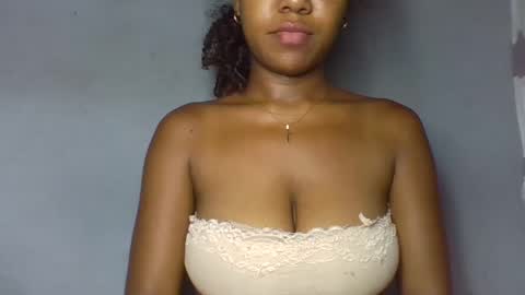 Snapshot of verolla31 chatting on February 26, 10:42 pm verolla31 online show from February 26, 10:42 pm