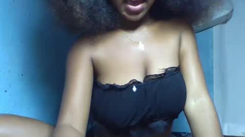 Snapshot of verolla31 chatting on March 8, 7:42 pm verolla31 online show from March 8, 7:42 pm