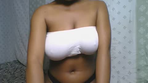 Snapshot of verolla31 chatting on September 21, 2:08 pm verolla31 online show from September 21, 2:08 pm