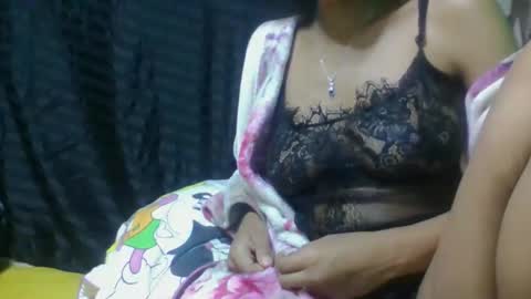 verollaa online show from September 9, 7:57 pm