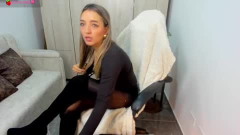 Catalina online show from October 9, 12:52 am