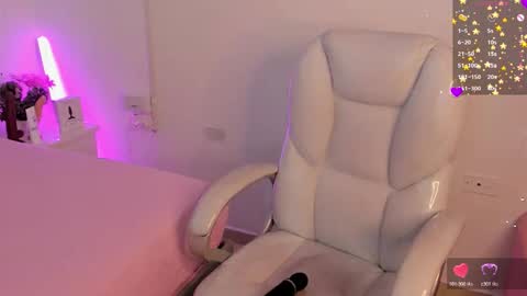 Snapshot of veronica3__ chatting on November 13, 5:06 am Vernica online show from November 13, 5:06 am