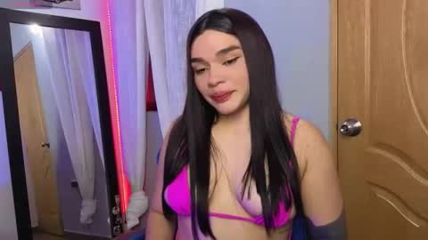 Snapshot of veronica_118 chatting on May 26, 1:23 am veronica_118 online show from May 26, 1:23 am