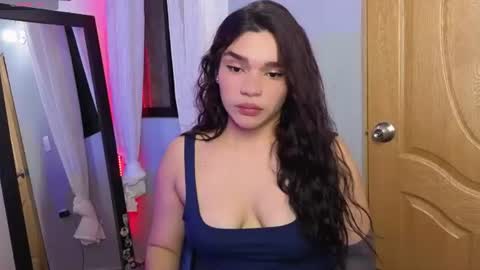Snapshot of veronica_118 chatting on June 13, 3:15 am veronica_118 online show from June 13, 3:15 am