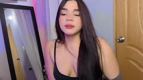 Snapshot of veronica_118 chatting on June 17, 1:52 am veronica_118 online show from June 17, 1:52 am