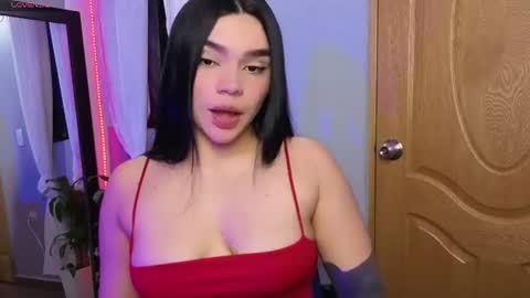 Snapshot of veronica_118 chatting on July 23, 4:21 am veronica_118 online show from July 23, 4:21 am