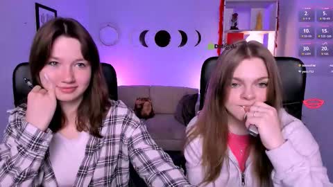 Snapshot of veronica_bubble chatting on February 27, 8:31 pm Ronni online show from February 27, 8:31 pm