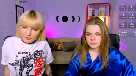 Snapshot of veronica_bubble chatting on March 25, 8:15 pm Ronni online show from March 25, 8:15 pm