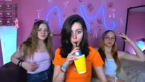 Ronni online show from May 15, 7:21 pm
