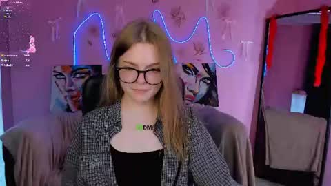 Ronni online show from July 3, 7:31 pm