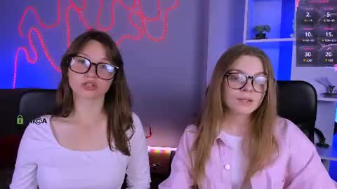 Ronni online show from July 10, 7:27 pm