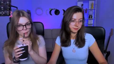 Ronni online show from July 23, 7:34 pm