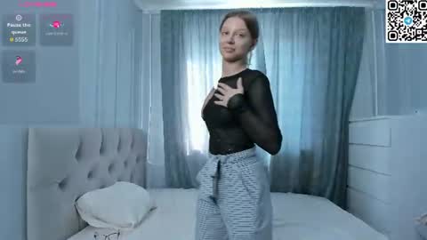 Anny online show from July 11, 1:14 pm