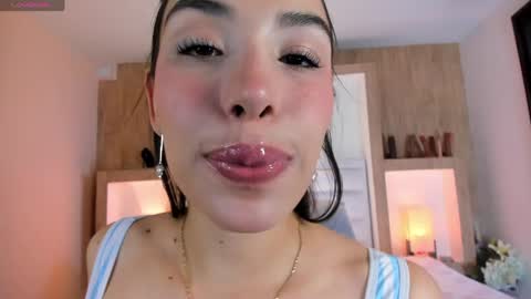 Johovanna online show from March 28, 2:49 pm